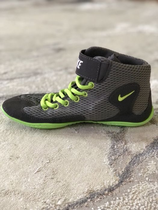 Барцовка найк inflict 3 в отличном состоянии