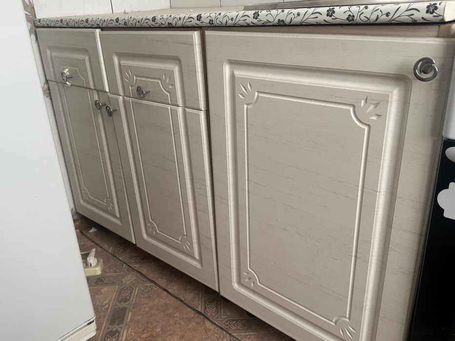 Куханный гарнитур