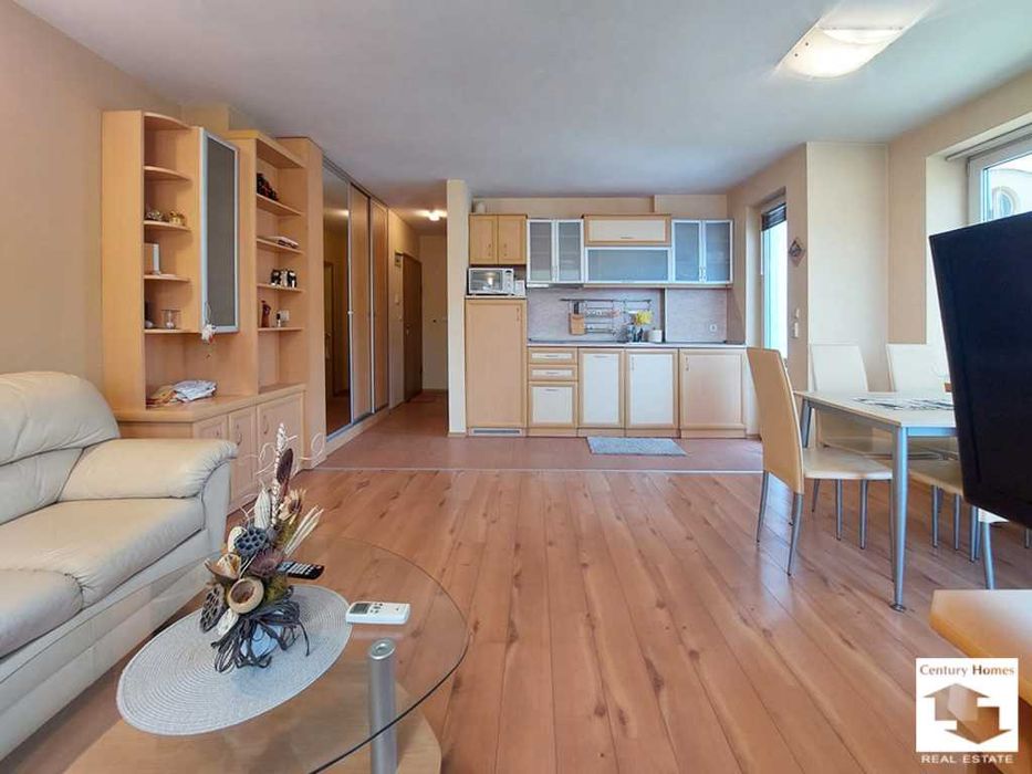 Продава се Двустаен апартамент в Велико Търново, Център - 57 кв.м за 2193 €/кв.м - Снимка #1