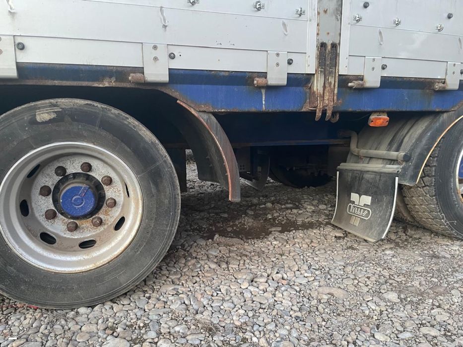 Полуприцеп с бортами Tyllis тяжеловоз