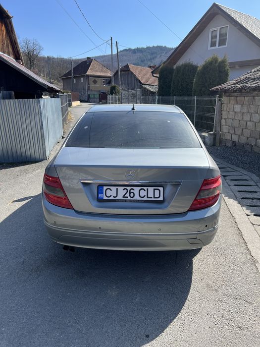 Mercedes C200 ‼️ 200 CP