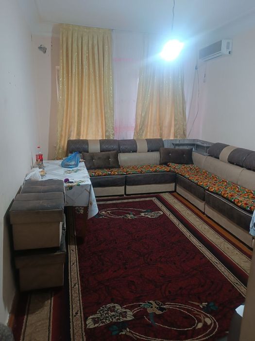 Продайотса 3 комнатная квартира в Мирабатском районе