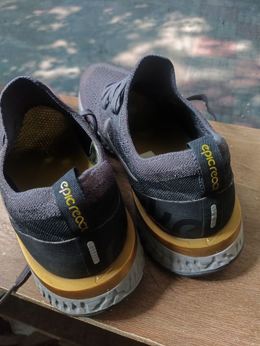 Nike - Epic React Flyknit 2 Sneakers