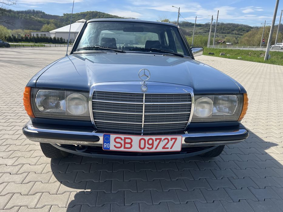 Mercedes W123 2.0D