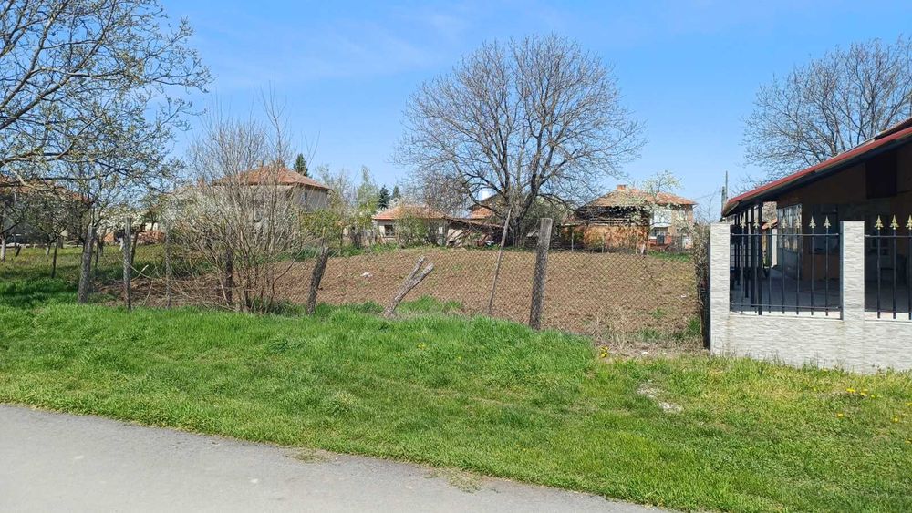 Продава парцел в с. Смирненски
Парцел с площ 650 кв.м, разположен на тихо и спокойно място в с. Смирненски. Подходящ за строеж на къща или ви