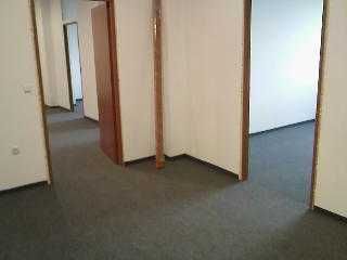 Vanzare ,Montare ,Surfilare MOCHETA ,covoare pt.hoteluri,biserici etc.