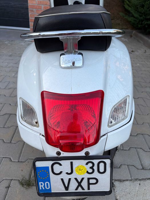 Vespa GTS 300 i.e. 2008 | 32.000 km | ITP 2028