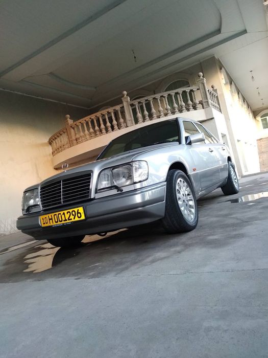 Продаётся Mercedes-Benz W124 E300