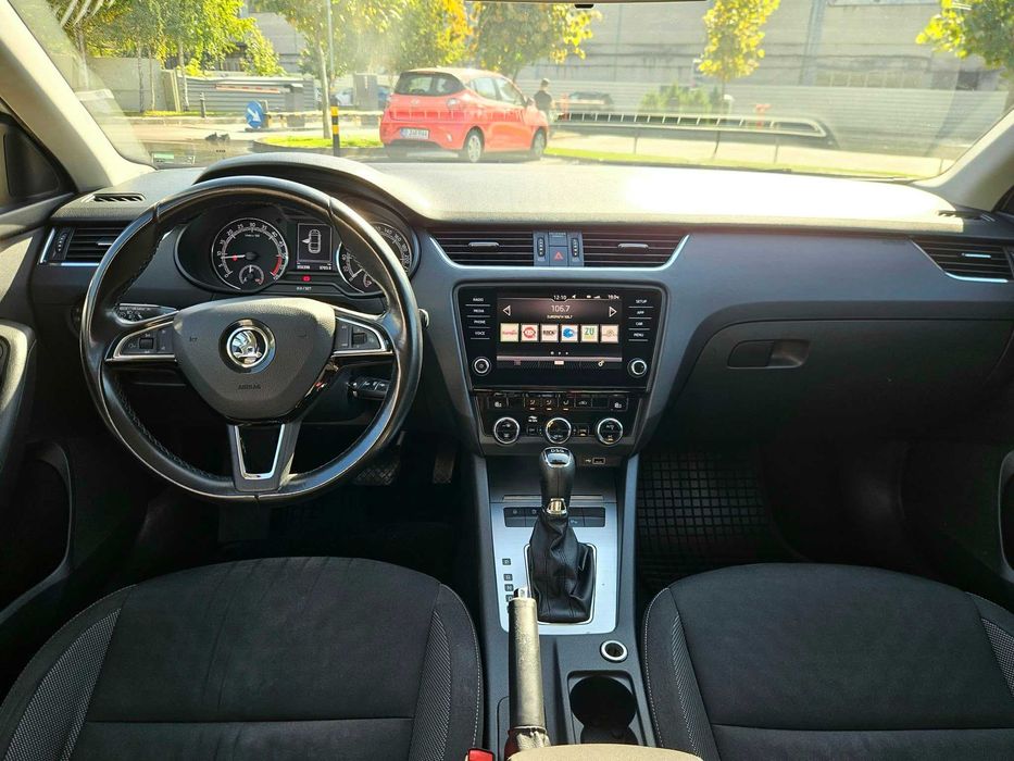 SKODA Octavia 2019 — imagine 5