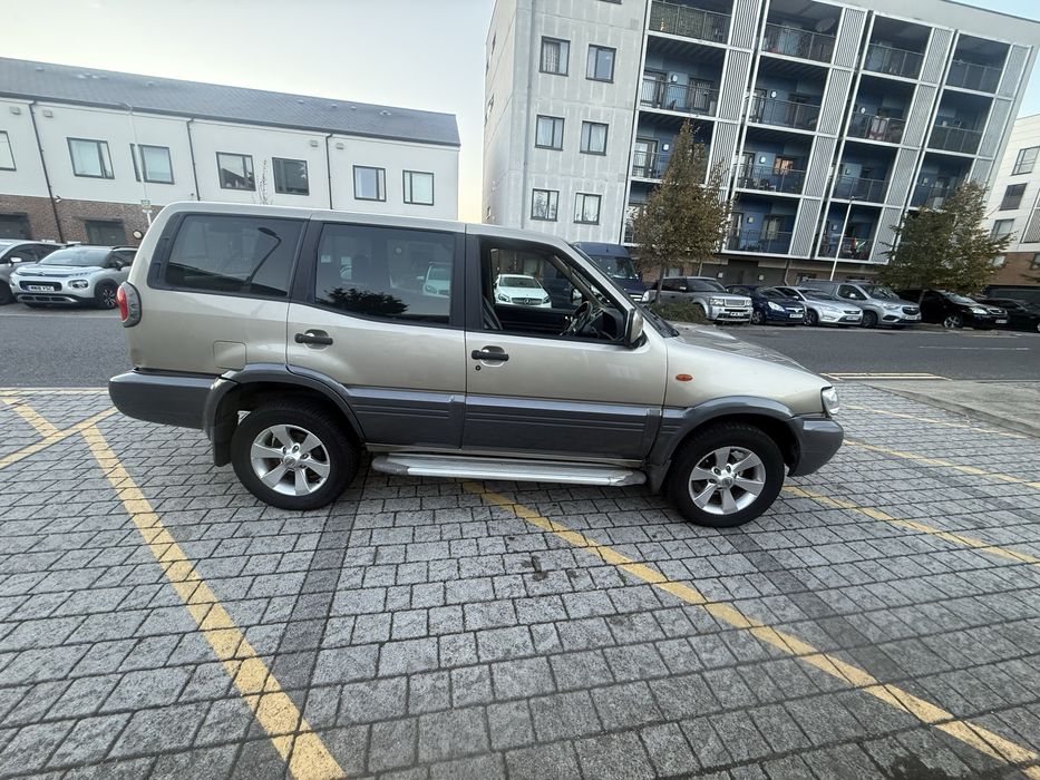 Nissan Terrano II