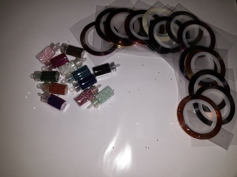 косметика Max Factor/бисер для маникюра