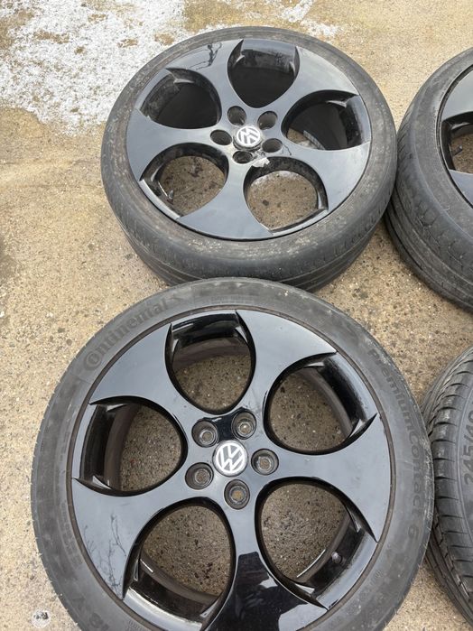 Vând jante GTI R18 5x112