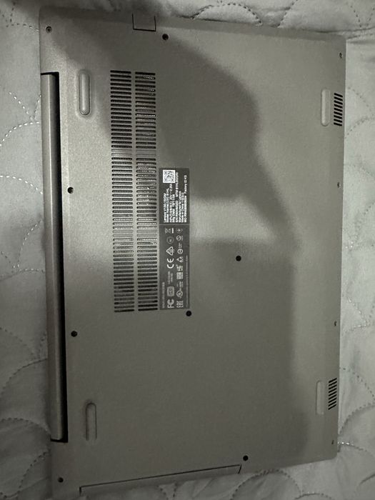 Laptop Lenovo V130-15IGM