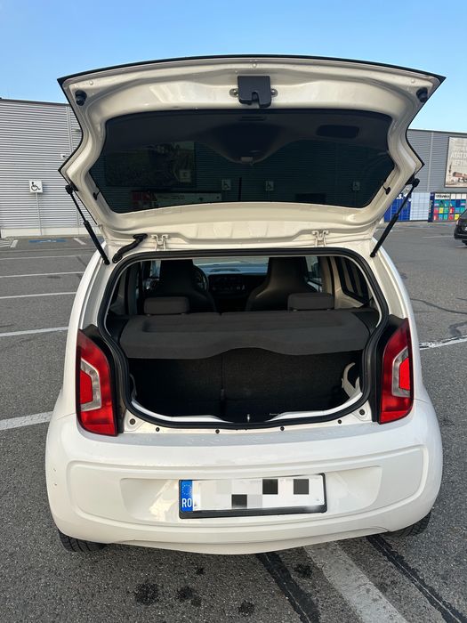 Volkswagen up! 1.0 Benzină, 2014, 5 uși, AC – 158.950 km