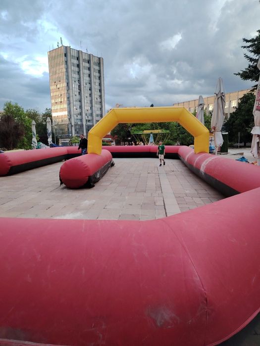 Атракцион надуваема писта ограждение