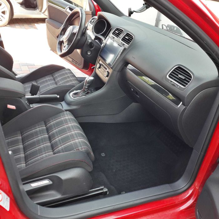 Volkswagen Golf 6 / MK6 GTI 2.0 TSI Trapa/CarPlay/DSG