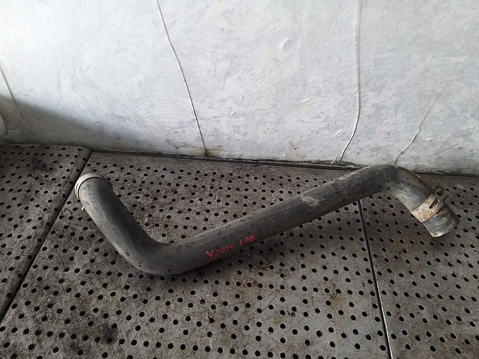 Furtun conducta apa 1.0 b toyota yaris 2013