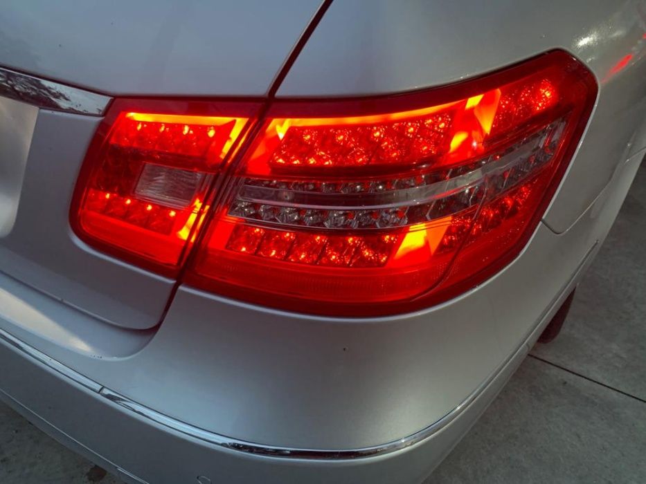 Dezmembrez e class w 212 an 2010/motor 2.2 euro 5/mercedes e class