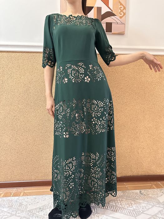 Продается вечерние платья