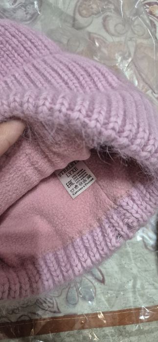 Продается зимние шапки новые