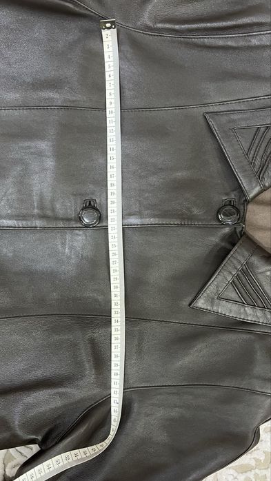 Haina piele naturala culoare maro