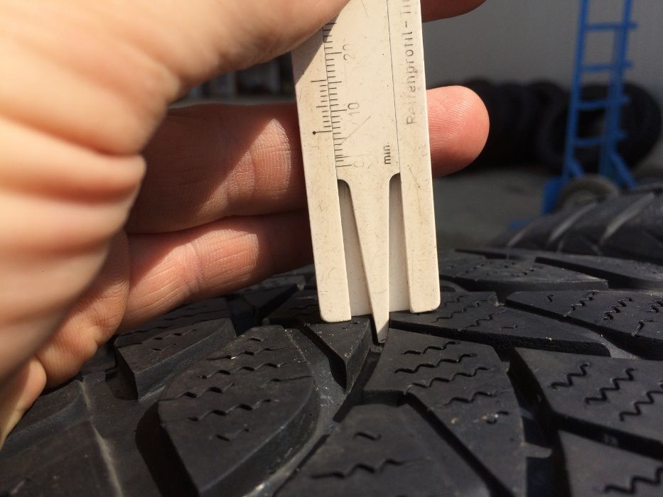 225/55/17 Ласа ДОТ 2011 г - 6,5 мм