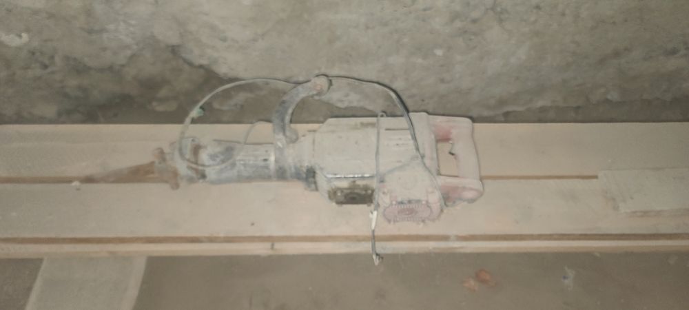 Перфоратор атбойни катаси