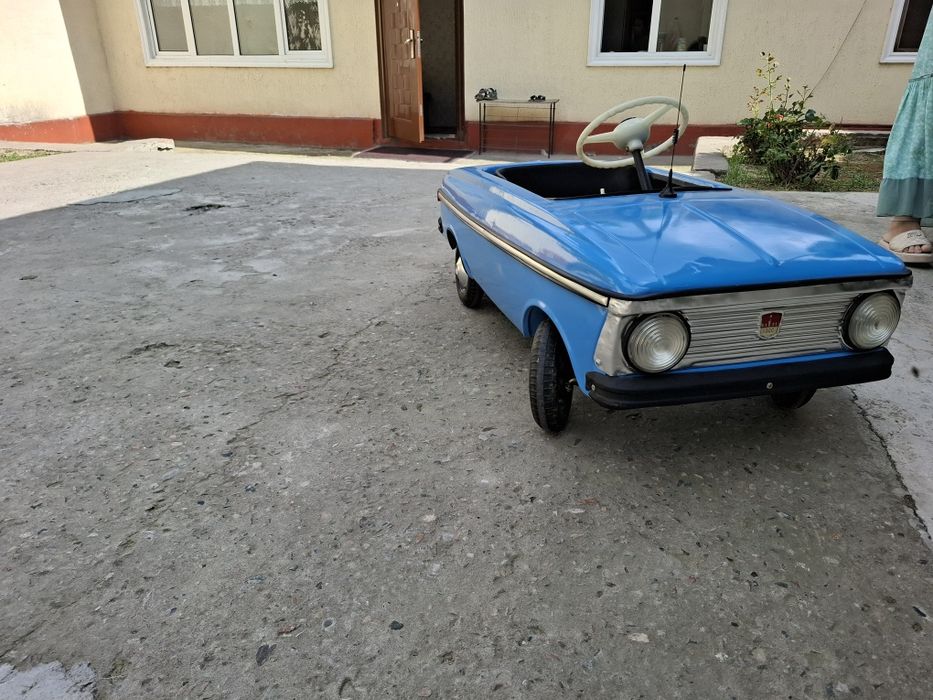 Машина Детская  азлк ссср