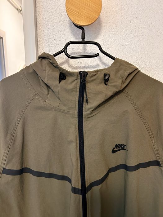 Jacheta Nike Tech