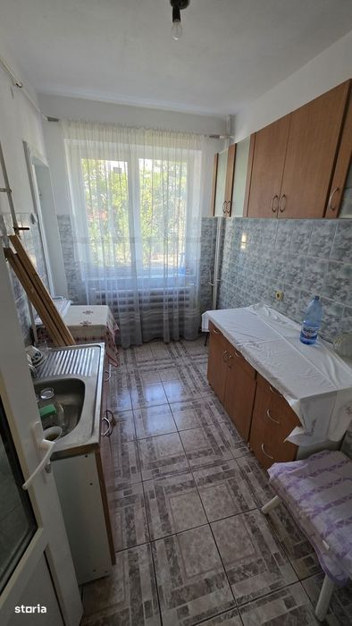 Vand ap 2 camere zona Piata Mare