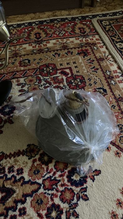 Продам люстру