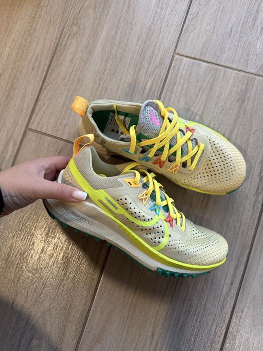 Маратонки Nike - 38 + 37.5 размер