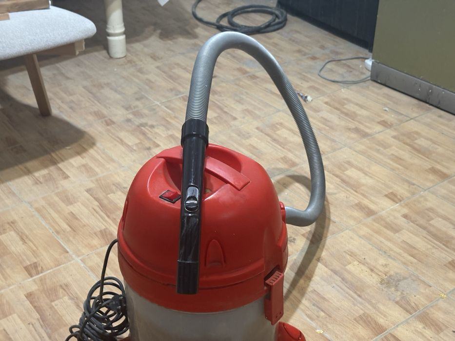 Сторительный пылесос