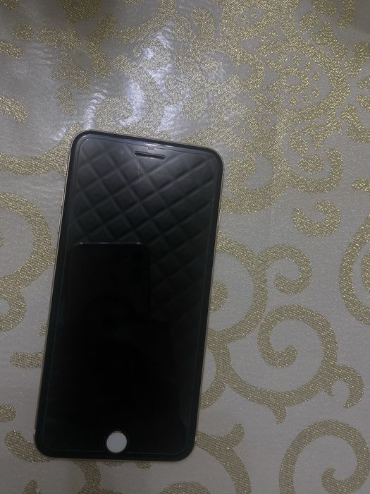 Продаю iPhone 7 Plus в хорошем состоянии