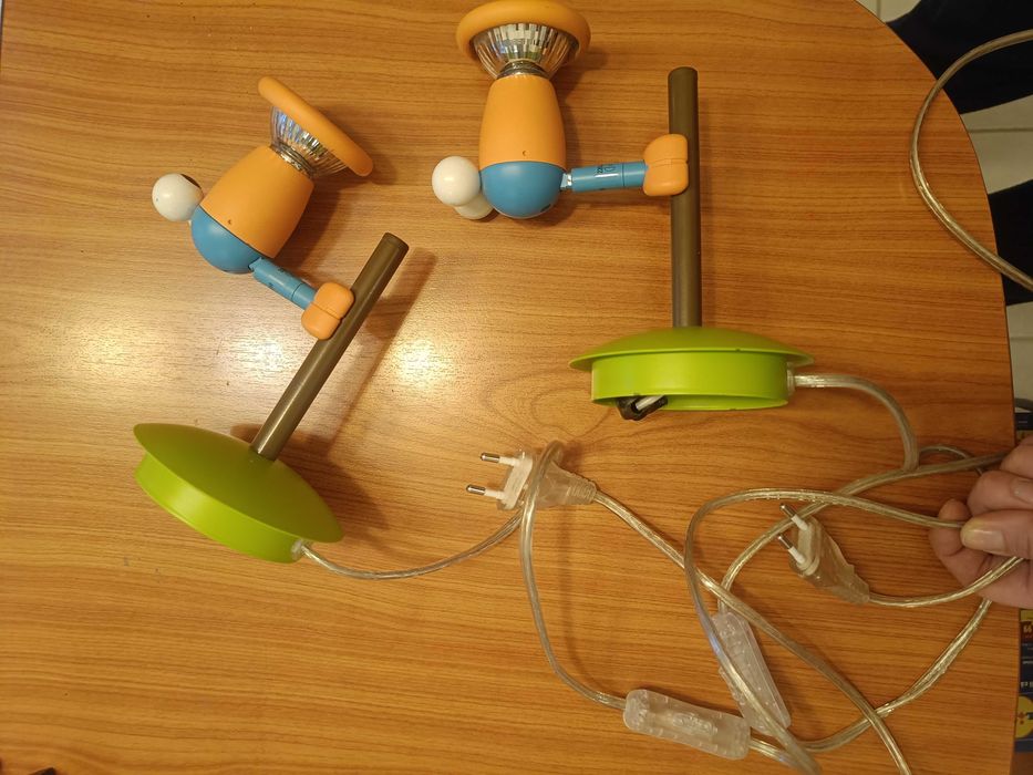 Vand doua lampi de perete pentru copii, model Birdy