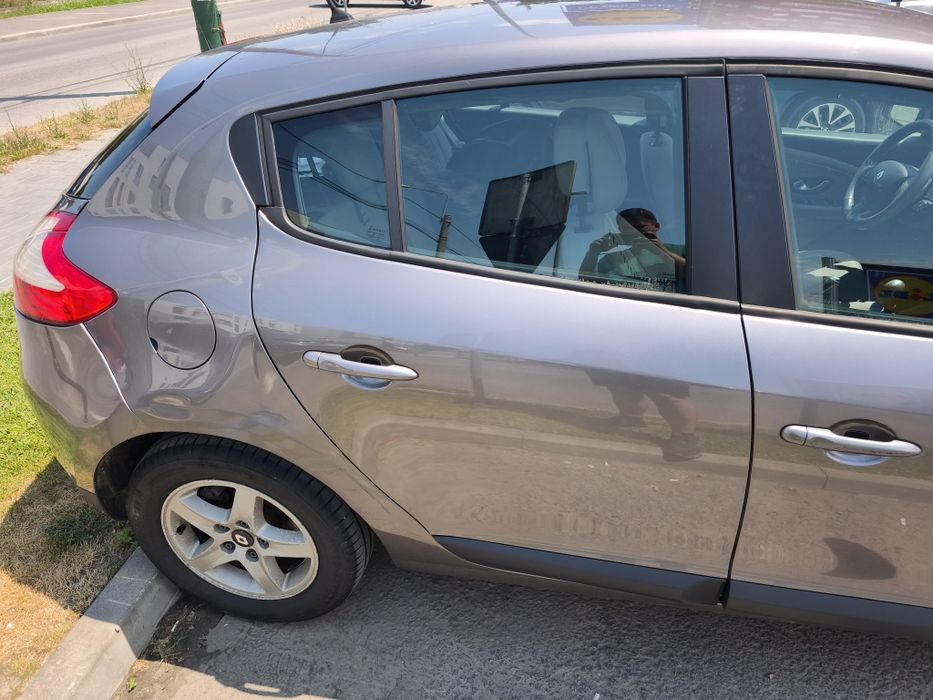 RENAULT Megane 2010 — imagine 3