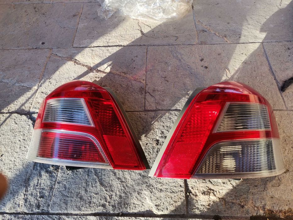 Ляв и Десен  L  R Стоп за Тойота Ярис / Toyota Yaris 2009