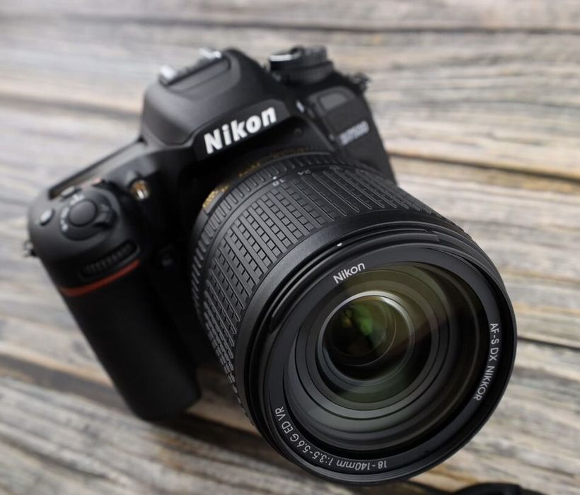 Nikon D7500 Kit 18-140 ED VR DX черный