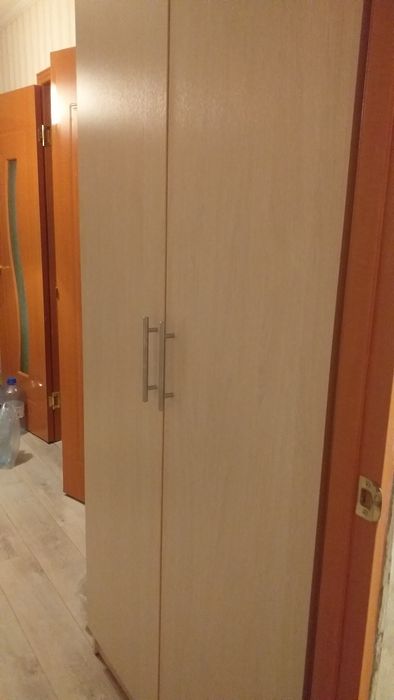 Продам два шкафа для одежды