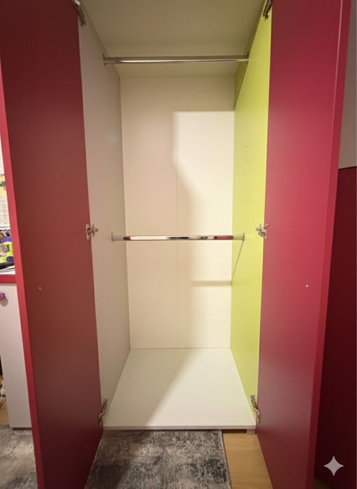 Set complet mobilier tineret- compartimentare eficientă