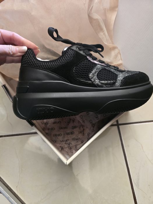 Чисто нови Lui jo