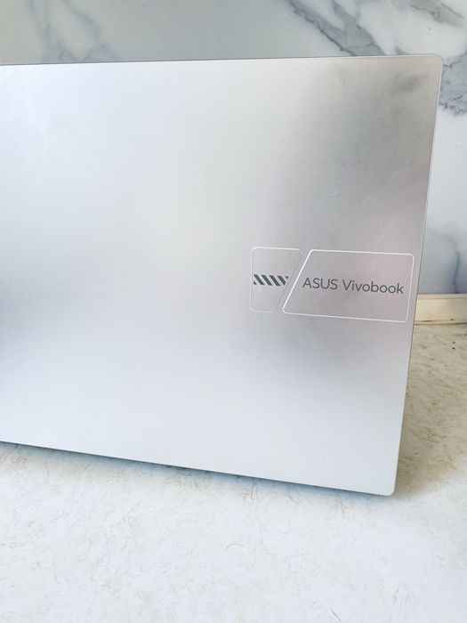 Asus Vivabook 15