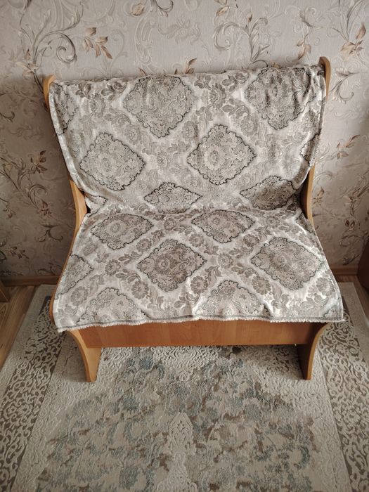 Продам 2 кухонных диванчика