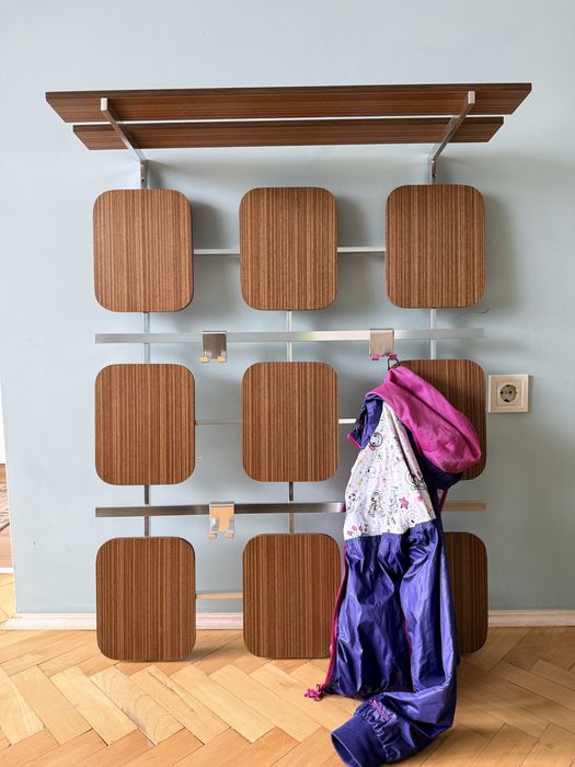 Стенна закачалка / 70-те