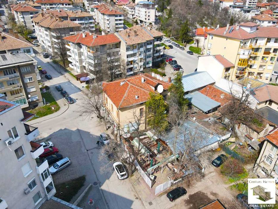 120328 ЕКСКЛУЗИВЕН! Самостоятелна къща с магазин , в гр. Г. Оряховица