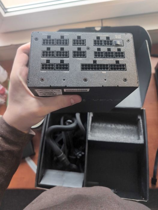 Sursa evga 1000w titanium