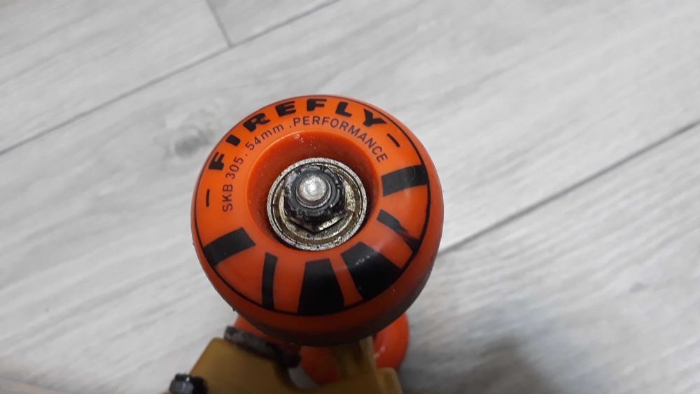 Skateboard Firefly