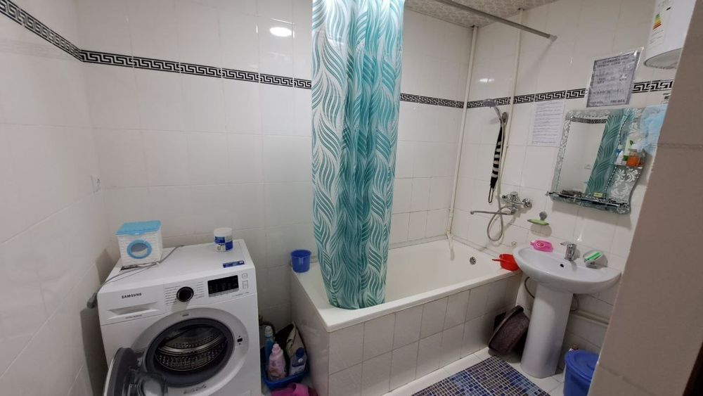 3*4 хонали Уй Сотилади СРОЧНО ! +65 квадрат подвали билан.