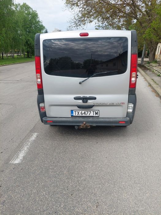 Бус - Opel Vivaro
