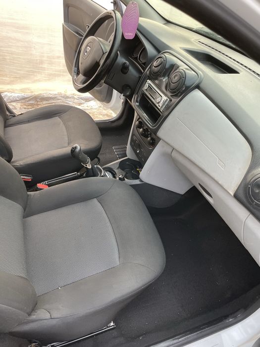 Vand Dacia Logan 2 2013